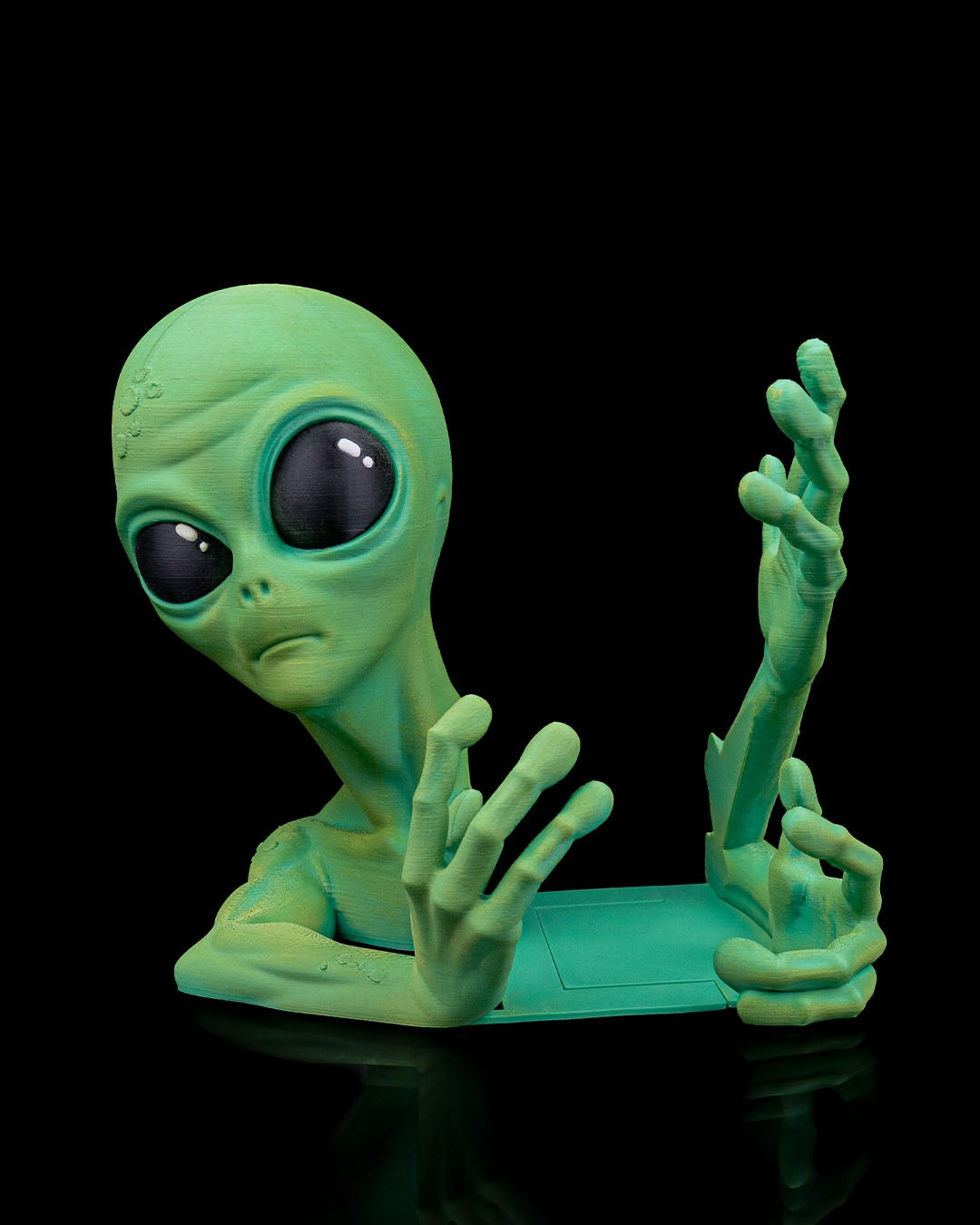 601 Alien Shelf Invader Bookend
