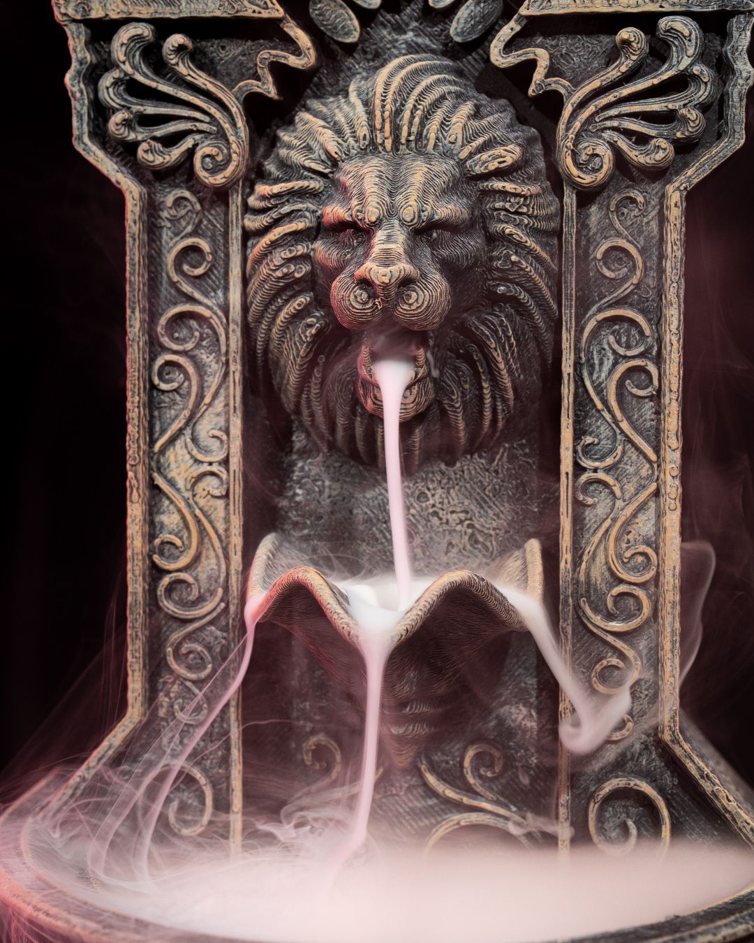 10005 Lion Courage Fountain Backflow Incense Burner