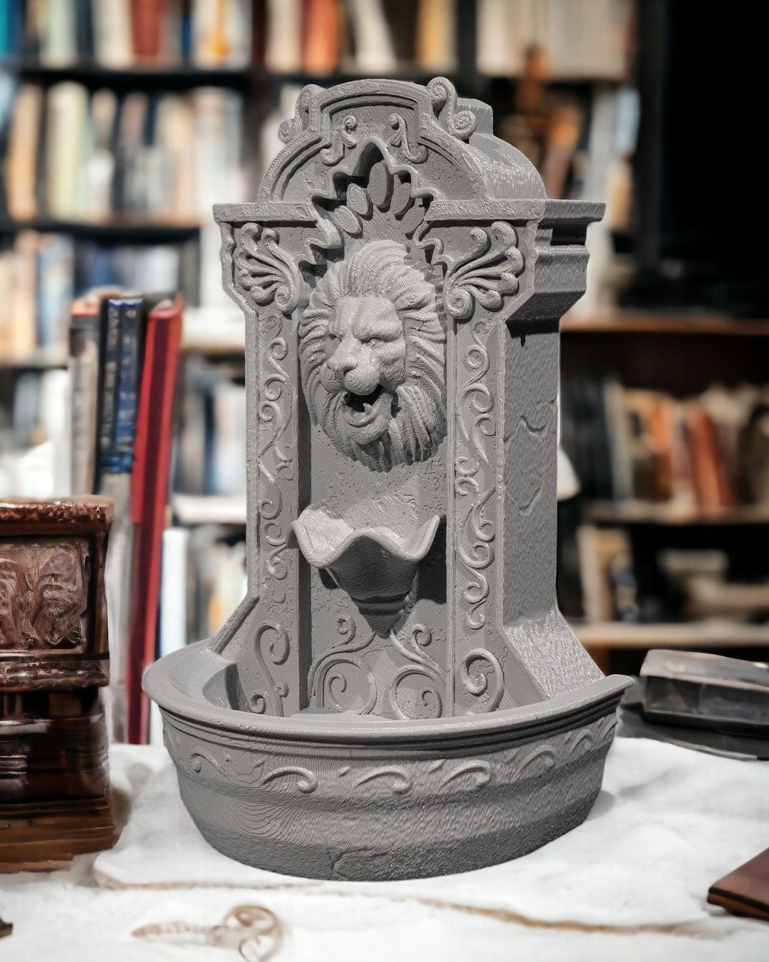 10005 Lion Courage Fountain Backflow Incense Burner